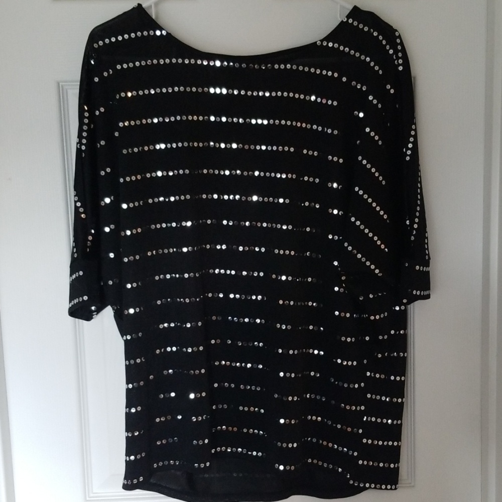 Cute sequined top